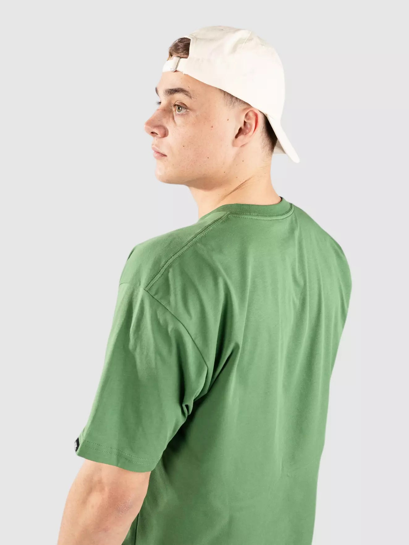 T-SHIRT LEFT CHEST LOGO