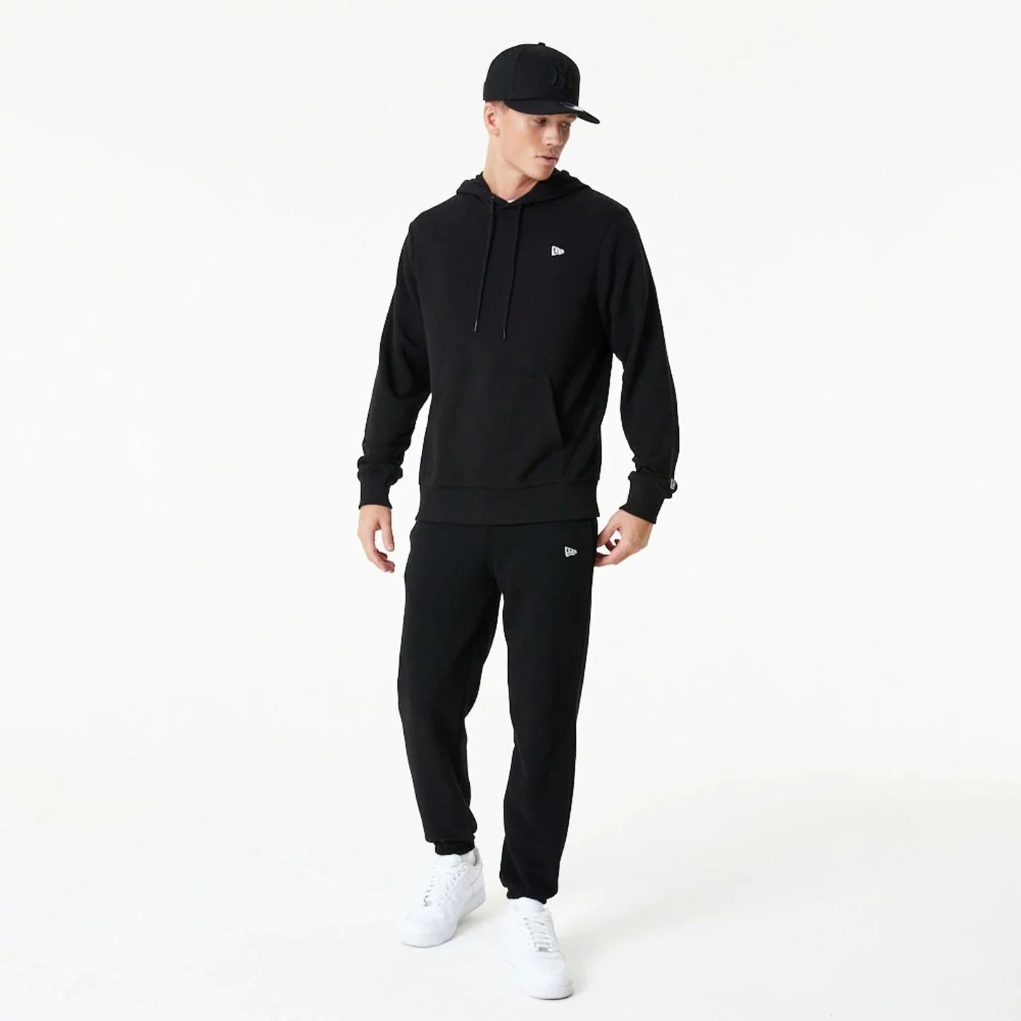 FELPA ESSENTIAL LOGO FLEECE