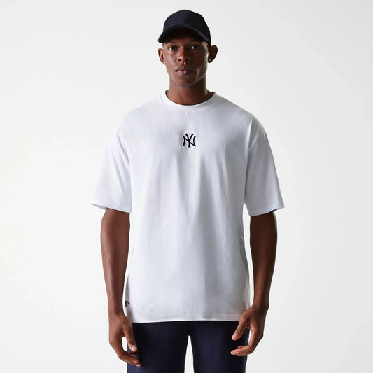 T-SHIRT NY YANKEES LEAGUE ESSENTIAL OVERSIZE
