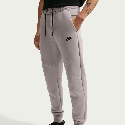 PANTALONI UOMO NIKE TECH FLEECE JOGGERS – GRIGIO
