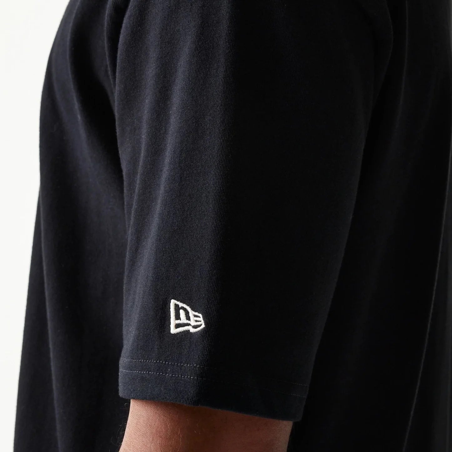 T-SHIRT SCRIPT ESSENTIAL