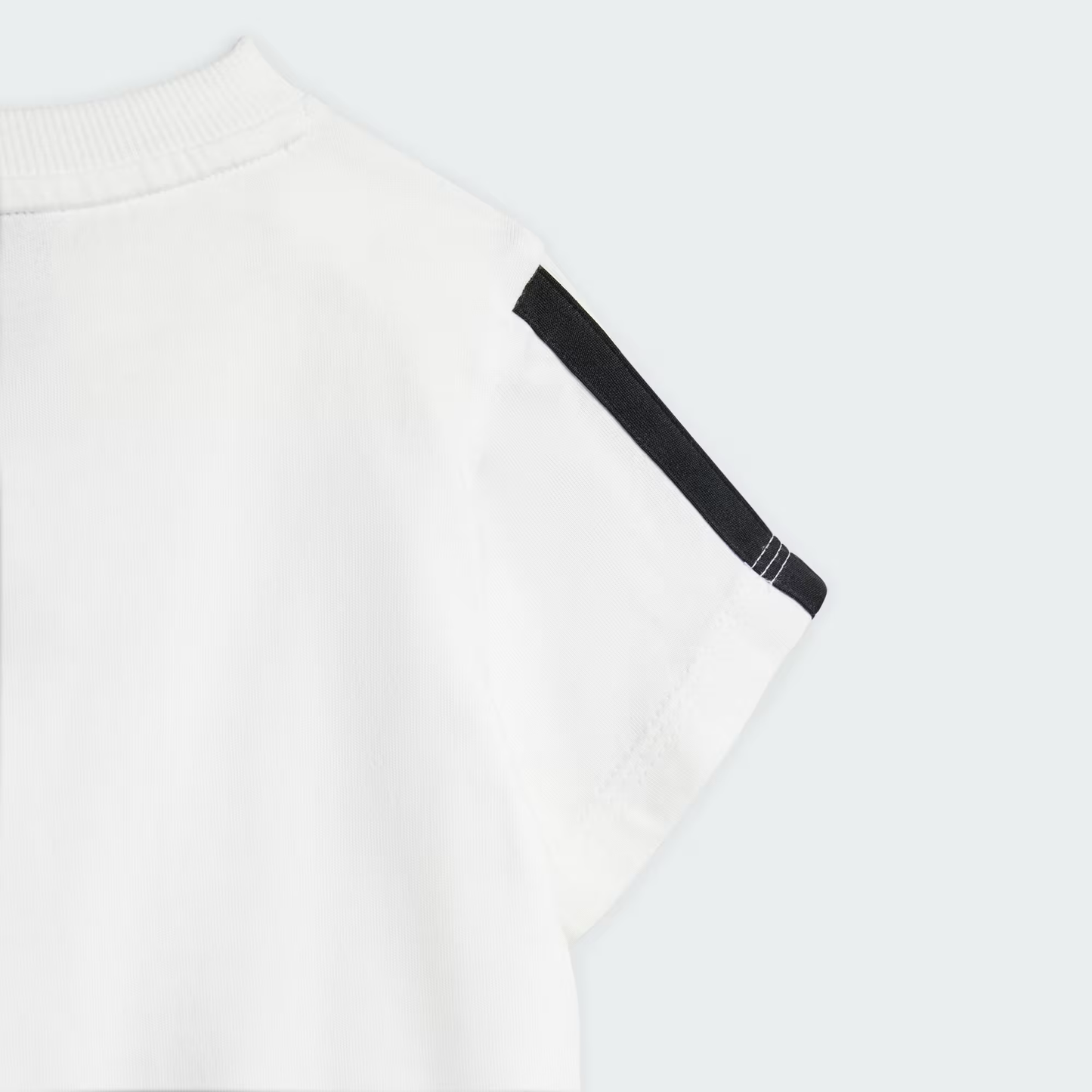 COMPLETO INFANT ESSENTIALS LOGO SET
