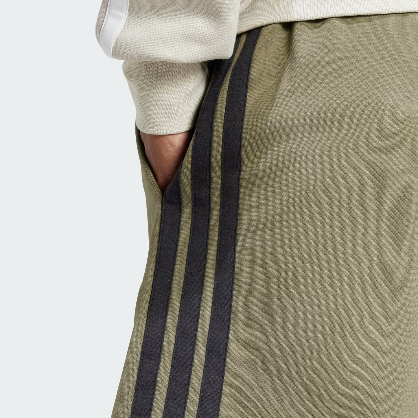 SHORT ESSENTIALS 3-STRIPES