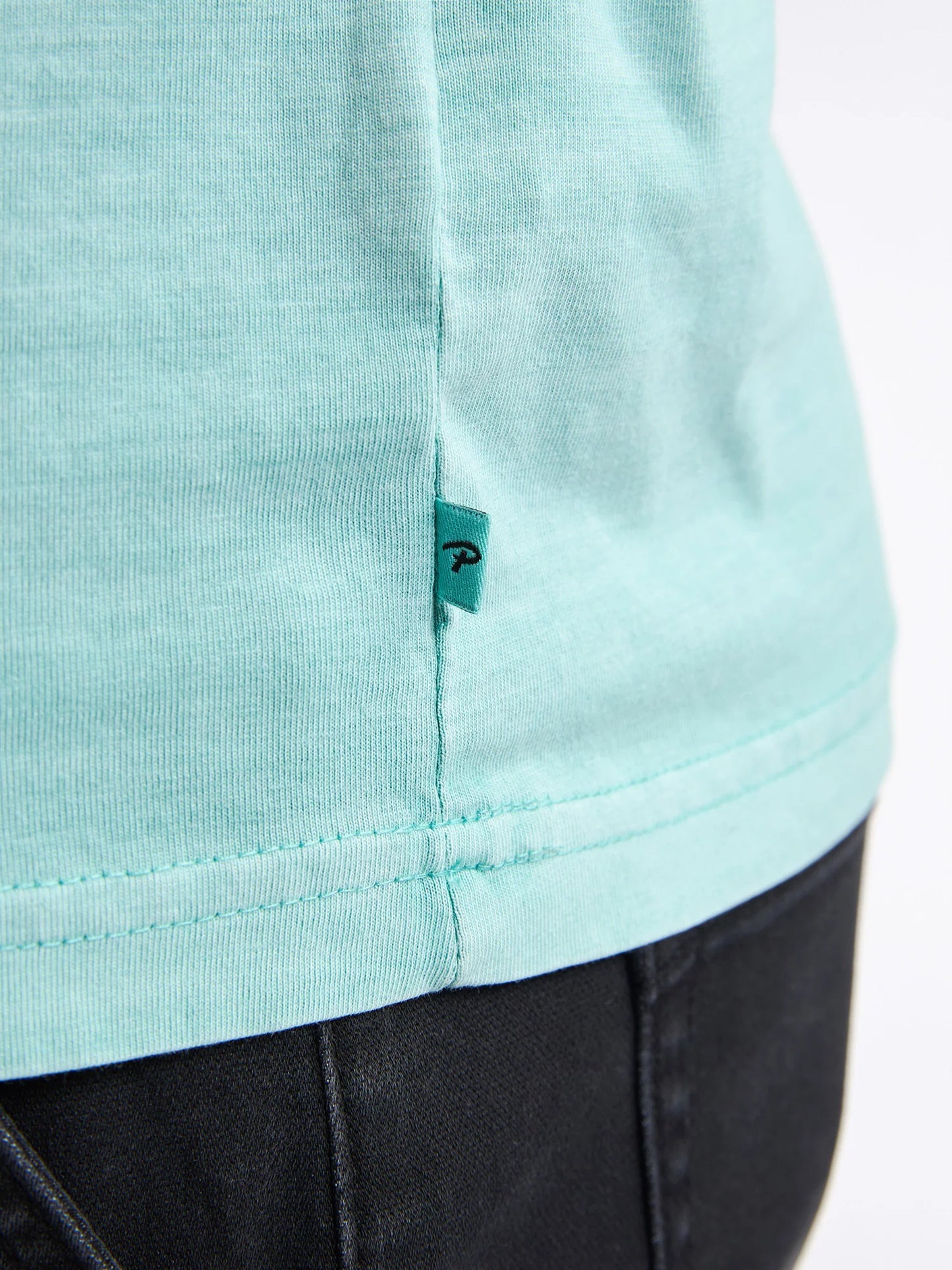 T-SHIRT POCKET KEY