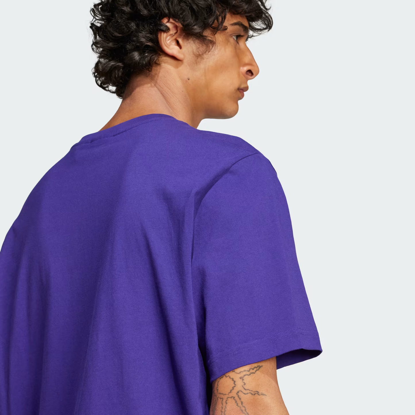 T-SHIRT TREFOIL SKELETON