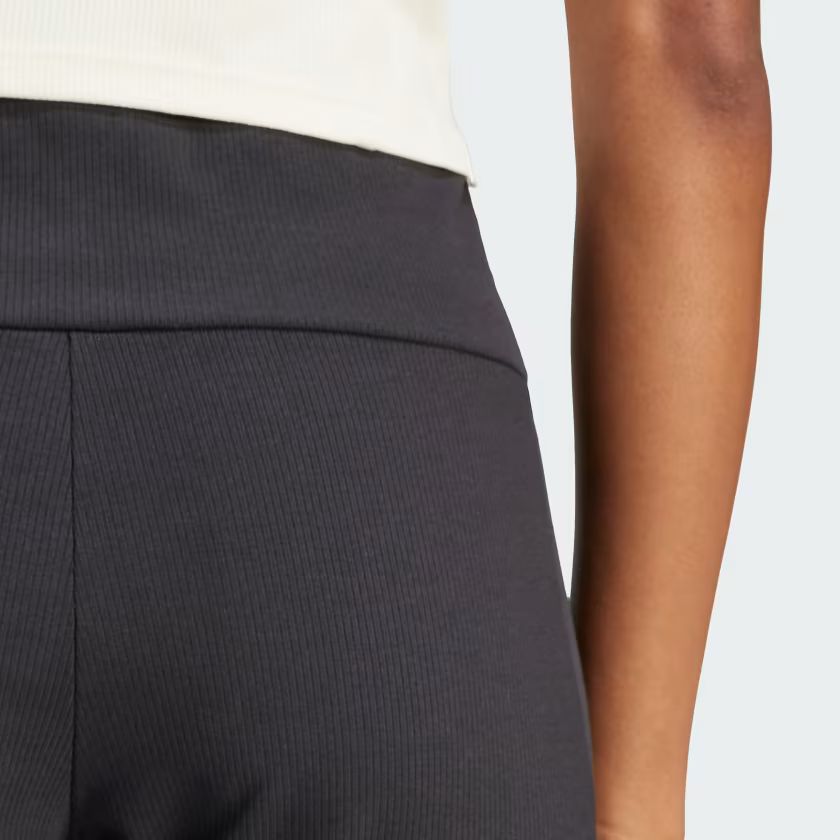 SHORT LOUNGE RIBBED HIGH-WAIST BIKE