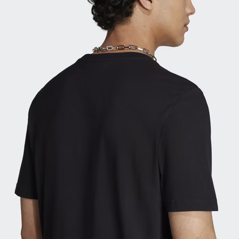 T-SHIRT GRAPHICS CAMO TONGUE LABEL