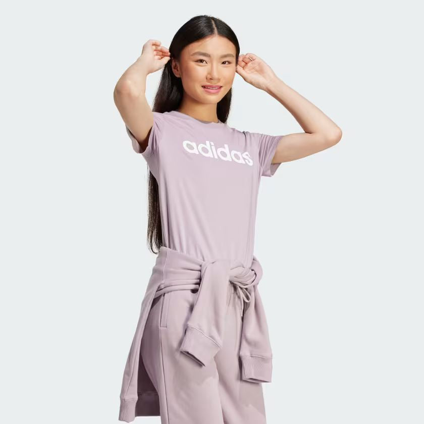 T-SHIRT LOUNGEWEAR ESSENTIALS SLIM LOGO