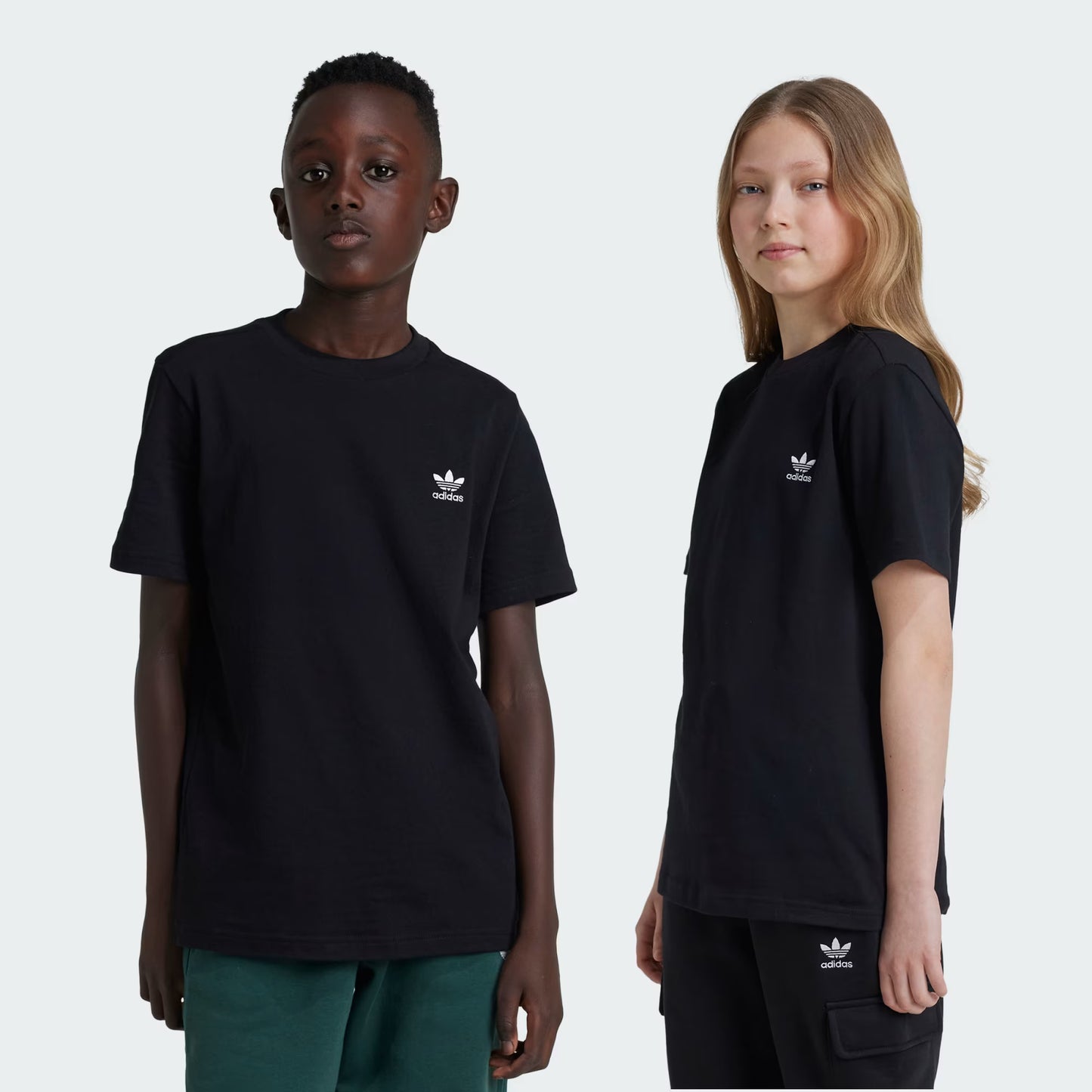 T-SHIRT KIDS ESSENTIAL LOGO
