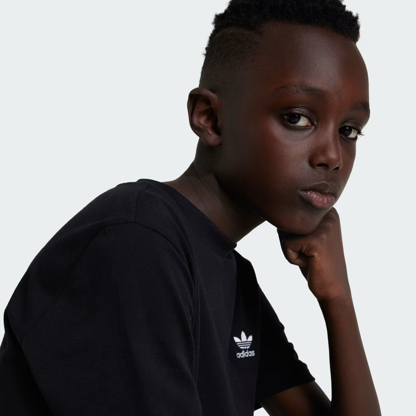 T-SHIRT KIDS ESSENTIAL LOGO