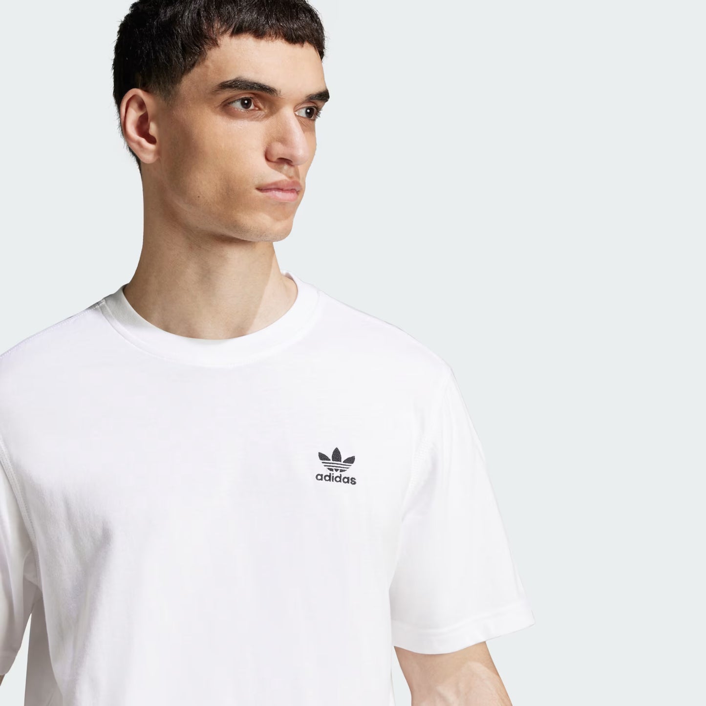 T-SHIRT ESSENTIALS TREFOIL