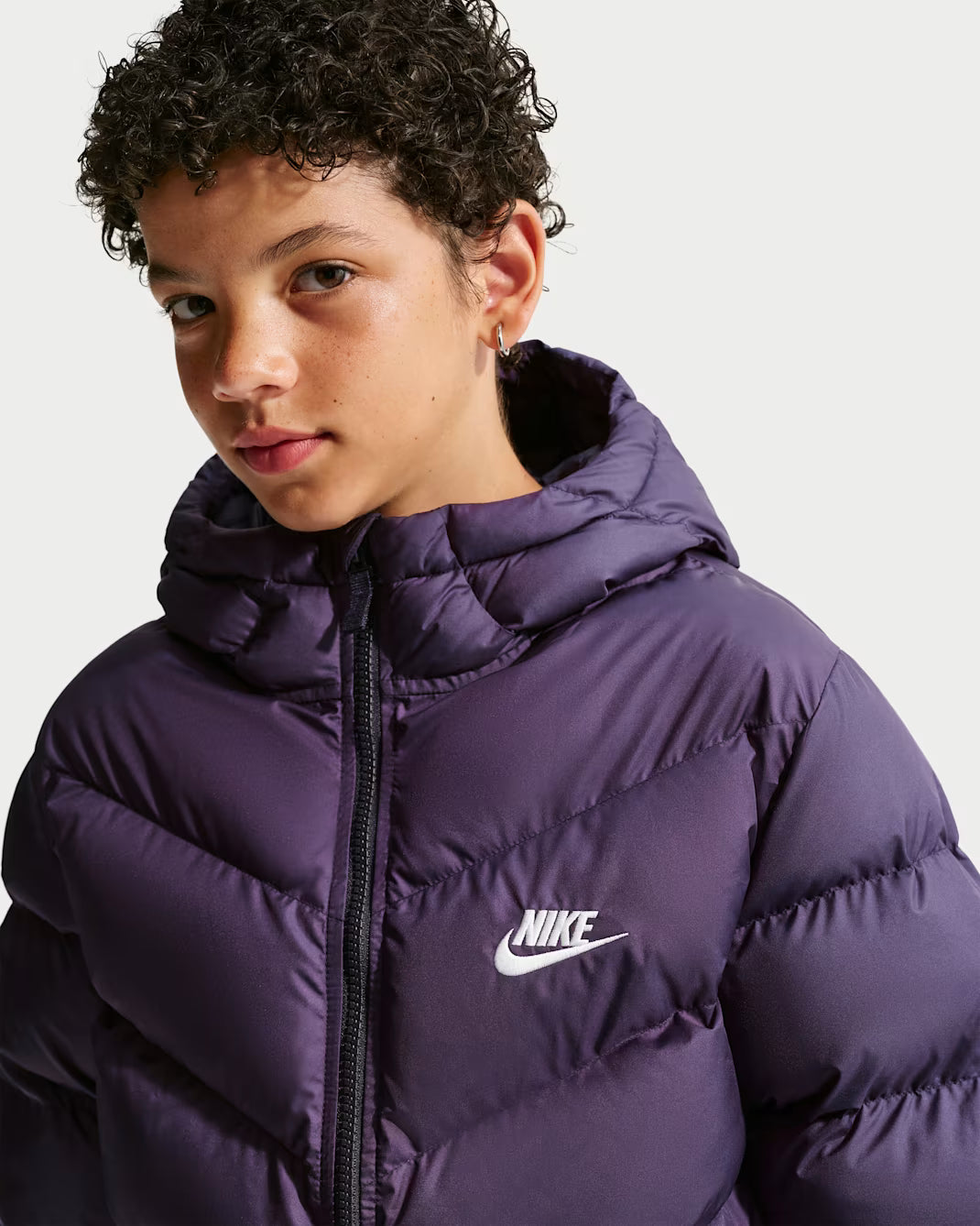 GIUBBOTTO RAGAZZO NIKE THERMA-FIT ALL DAY PLAY PUFFER – VIOLA