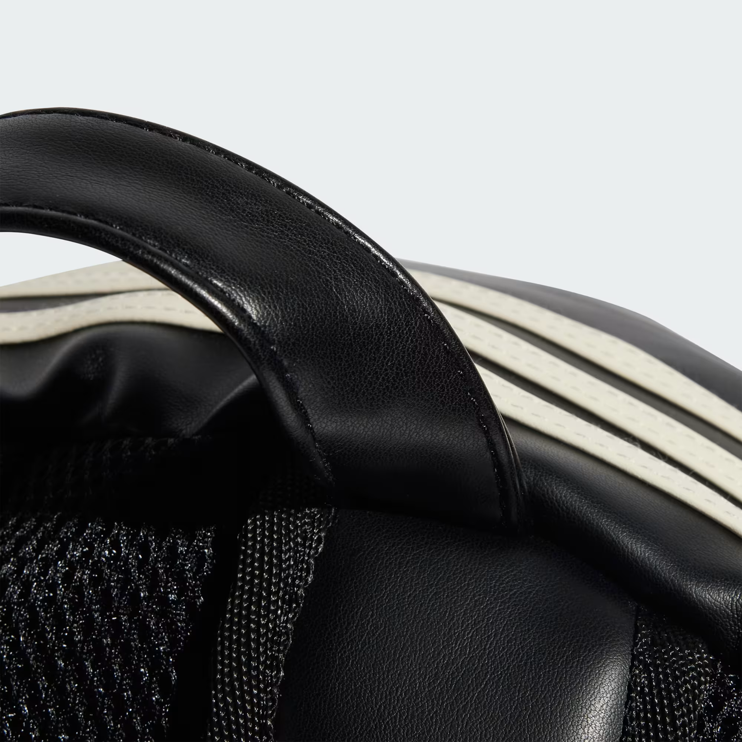 ZAINO POLYURETANE TREFOIL OUTLINE