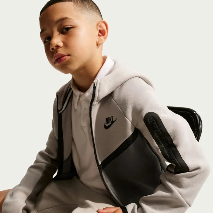 GIACCA RAGAZZO NIKE TECH FLEECE FULL ZIP – GRIGIO