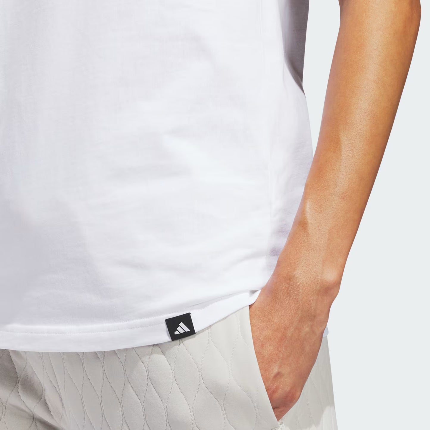 T-SHIRT WESTERN FLORALS GRAPHIC