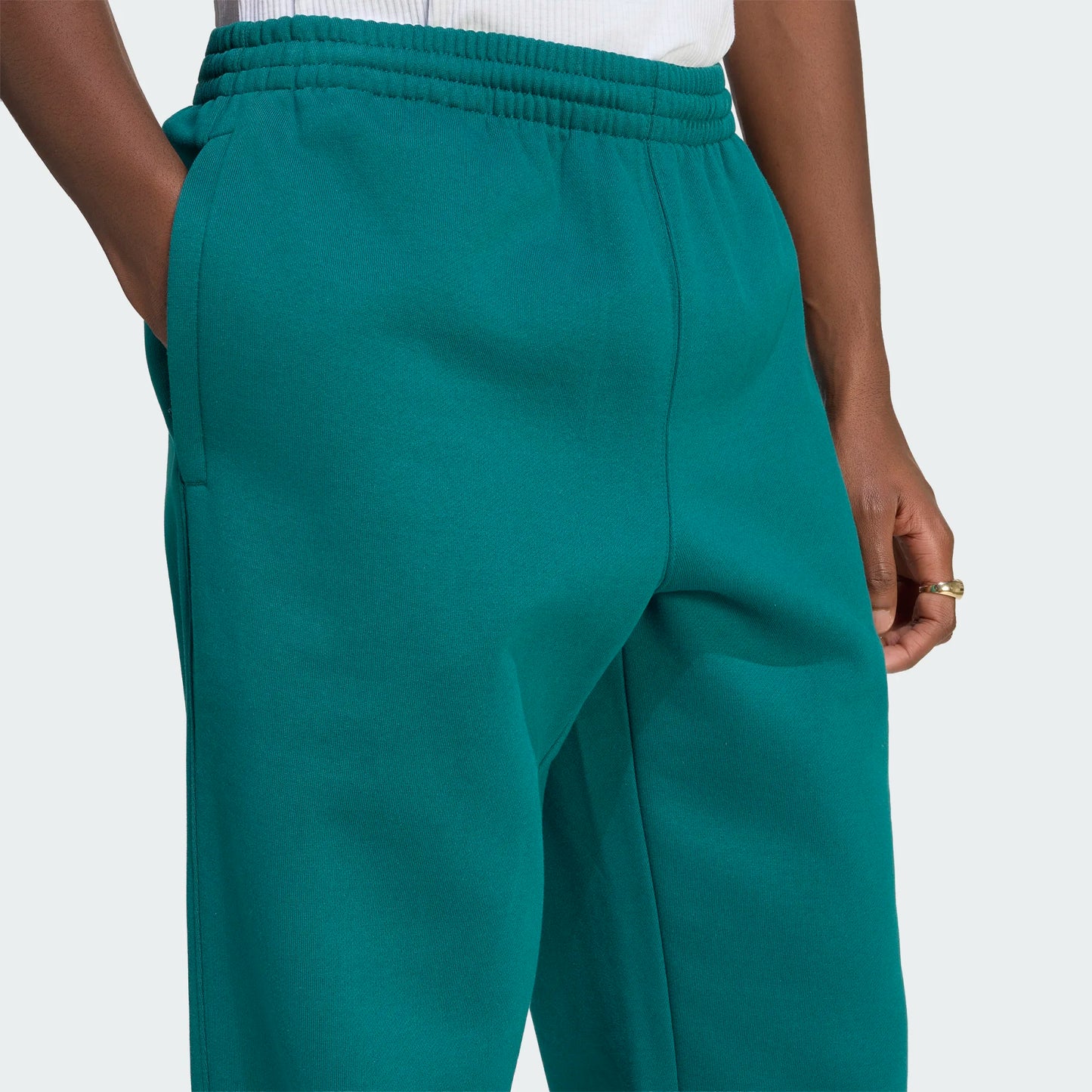 PANTALONI ADICOLOR ESSENTIAL FLEECE