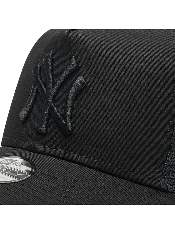 CAPPELLINO KIDS NY YANKEES A-FRAME TRUCKER