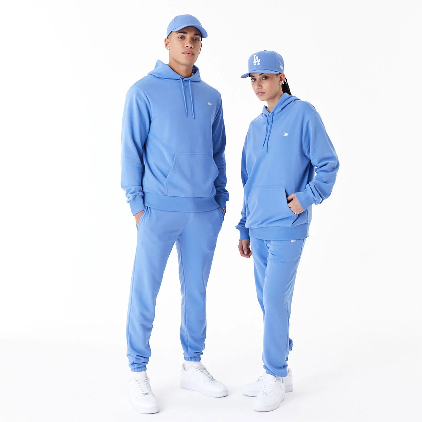 PANTALONI ESSENTIAL