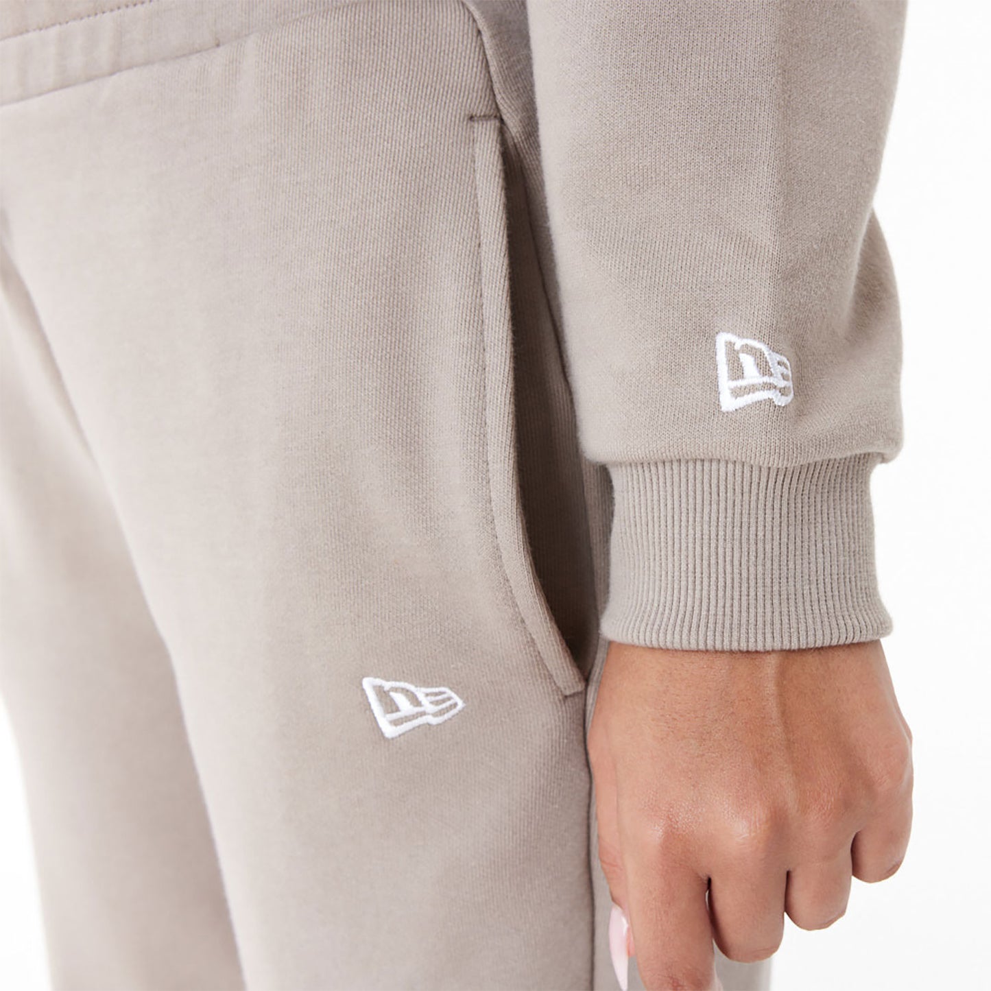 FELPA CROP ARCH WORDMARK