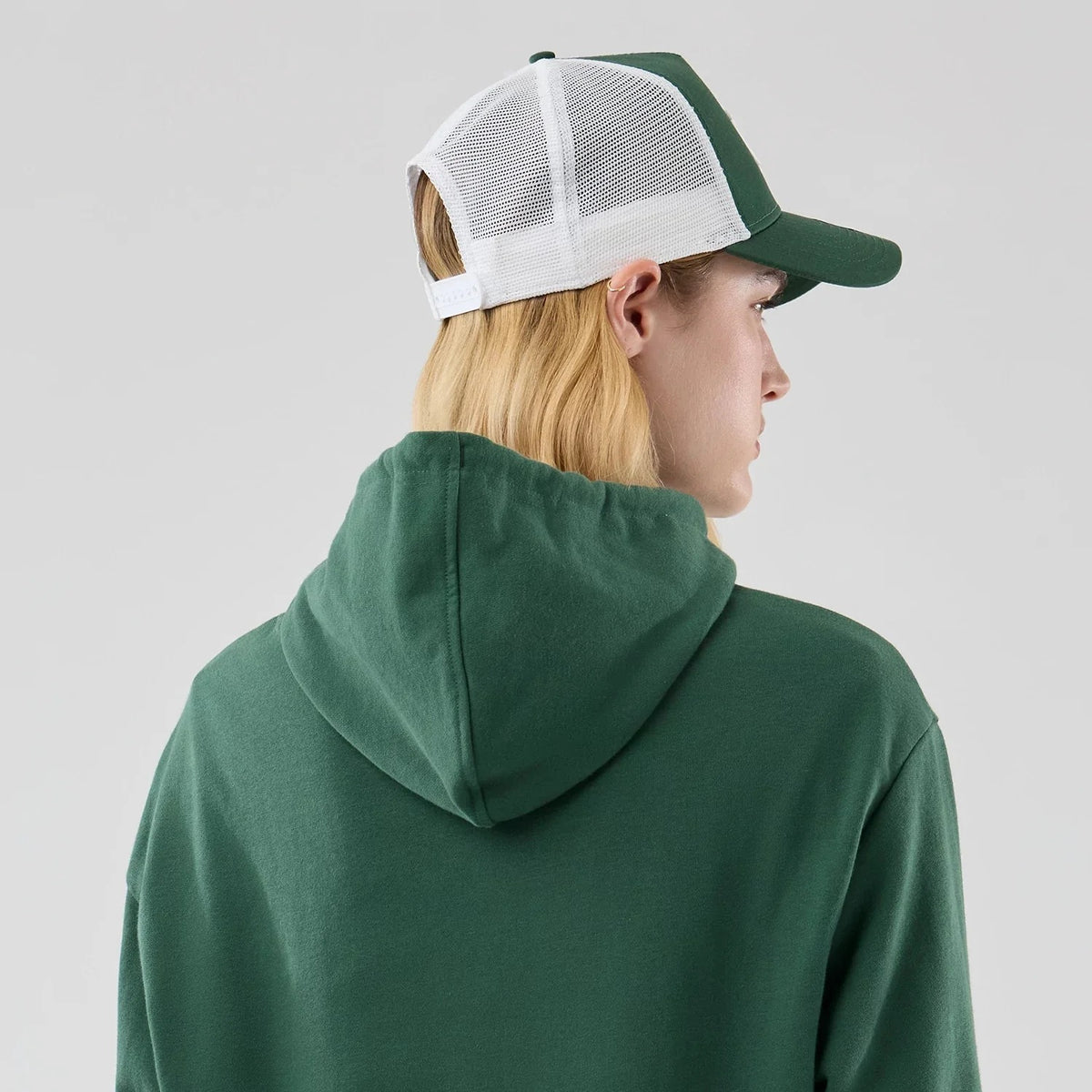 FELPA CON CAPPUCCIO NEW ERA NEW YORK YANKEES ESSENTIAL FLEECE – VERDE SCURO
