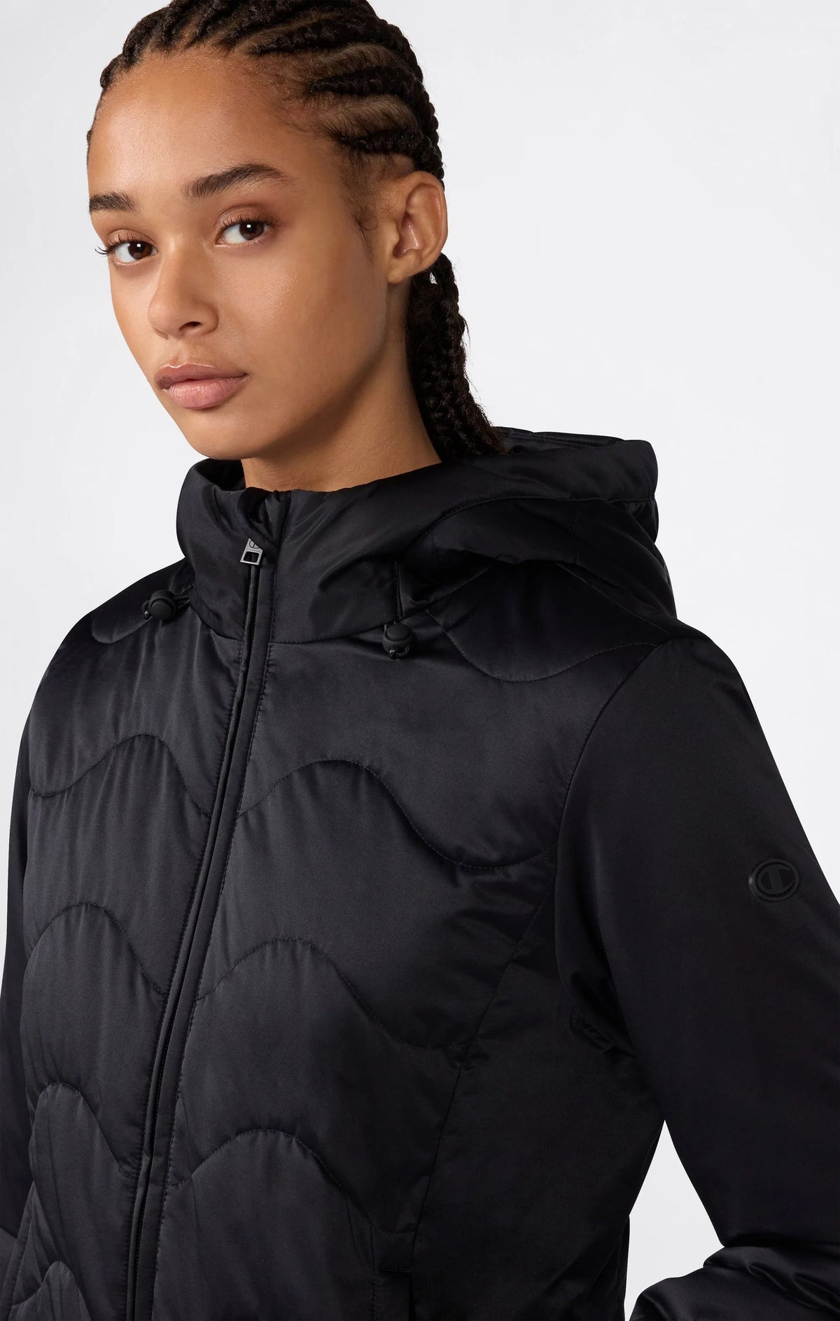 GIACCA DONNA CHAMPION IMBOTTITA CON CAPPUCCIO – NERO