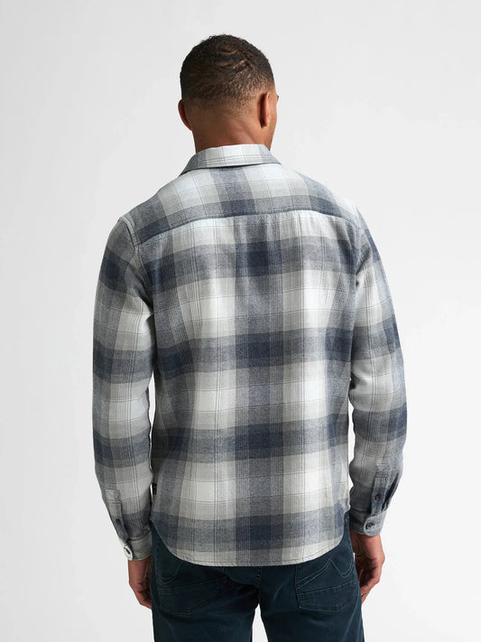 CAMICIA A QUADRI UOMO IN COTONE PETROL INDUSTRIES REGULAR FIT CON TASCHINI – ROYAL NAVY