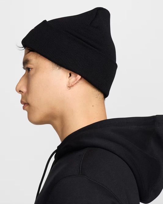 CAPPELLO UNISEX NIKE PEAK SWOOSH BEANIE – NERO