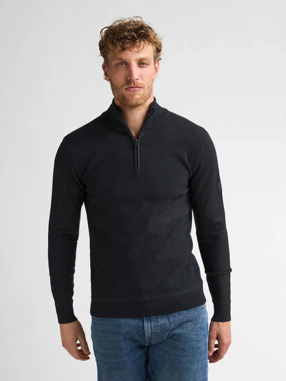 MAGLIONE UOMO MEZZA ZIP IN MAGLIA MORBIDA PETROL INDUSTRIES – REGULAR FIT CON COLLO ALTO E TASCHE