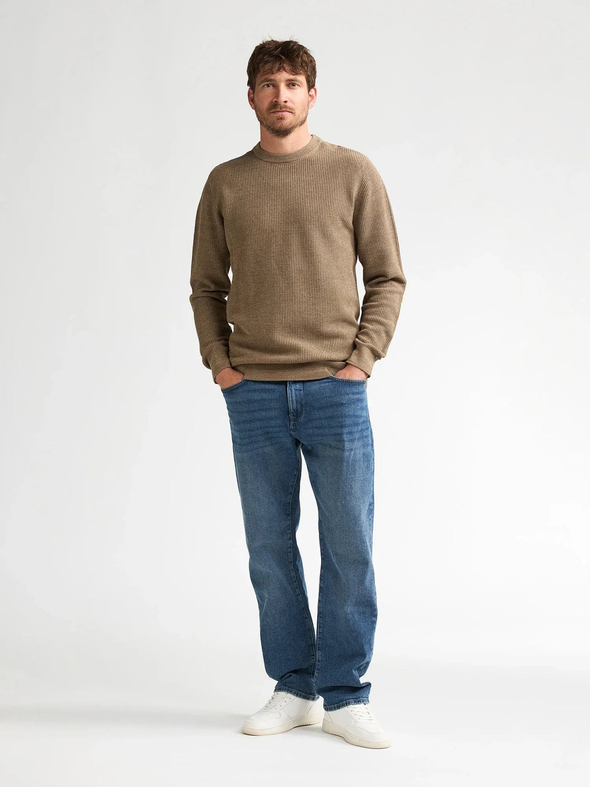 MAGLIA UOMO GIROCOLLO IN COTONE LEGGERO TESTURIZZATO PETROL INDUSTRIES REGULAR FIT – MARRONE