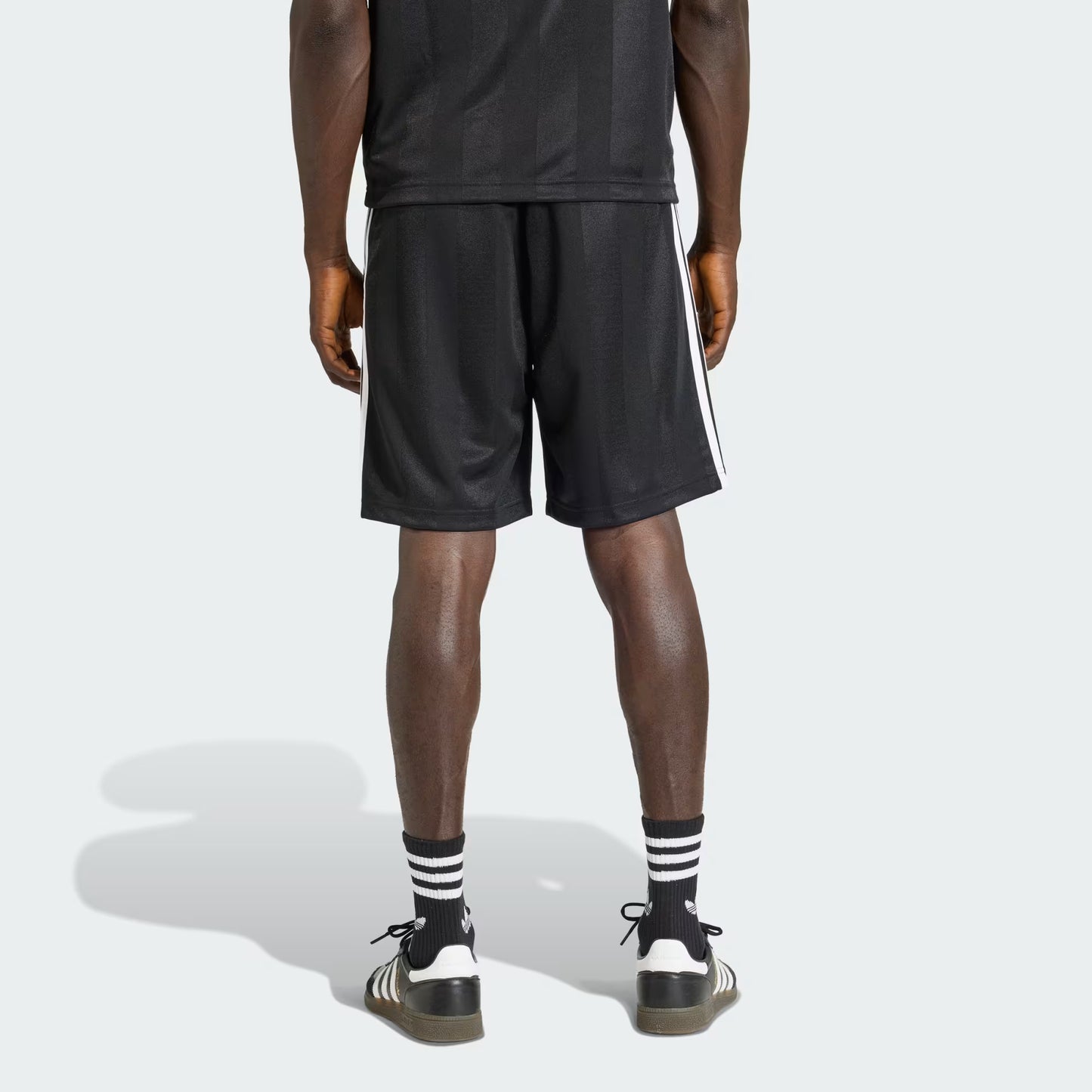 SHORT 3 STRIPES LOOSE ENGINEERED