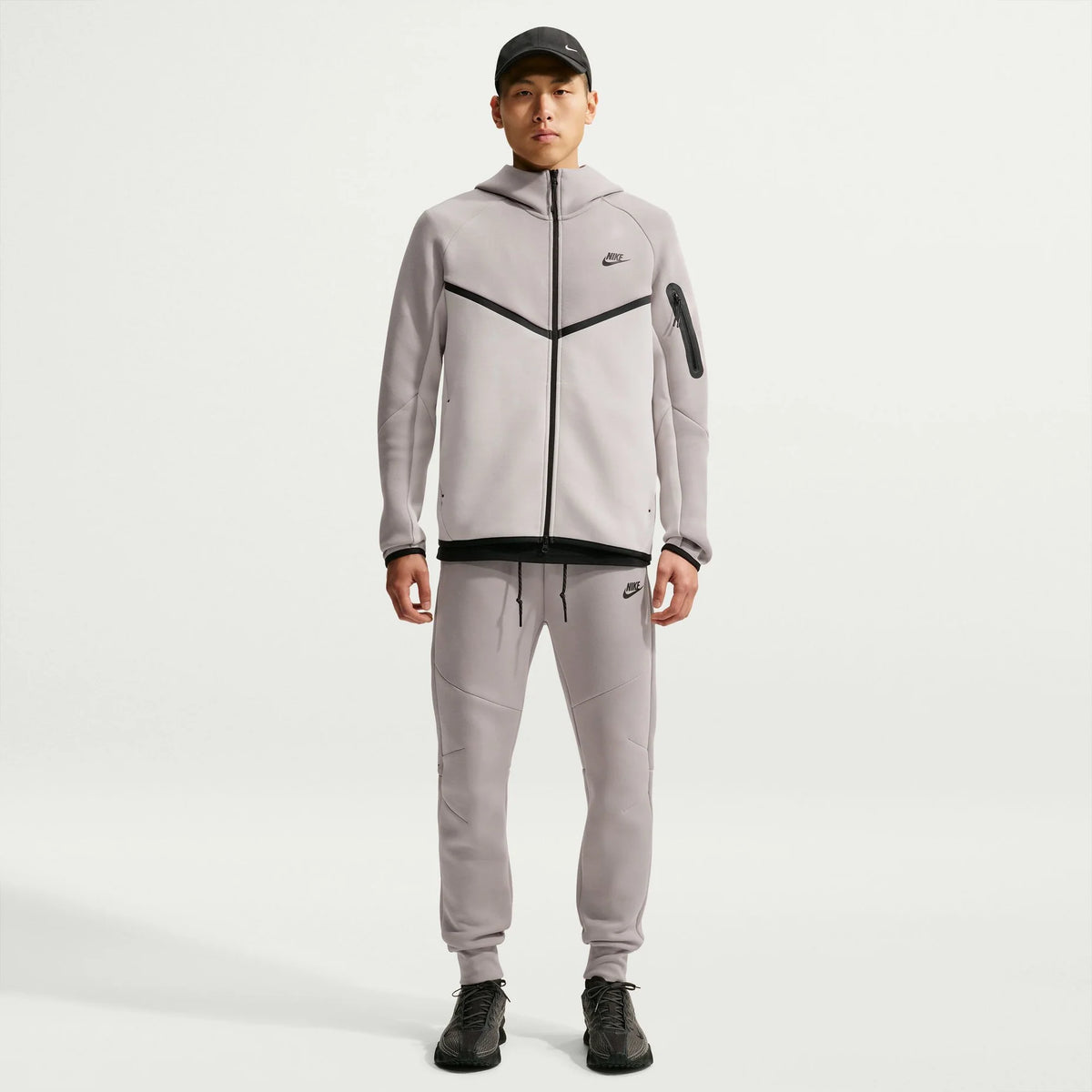 GIACCA TECH WINDRUNNER