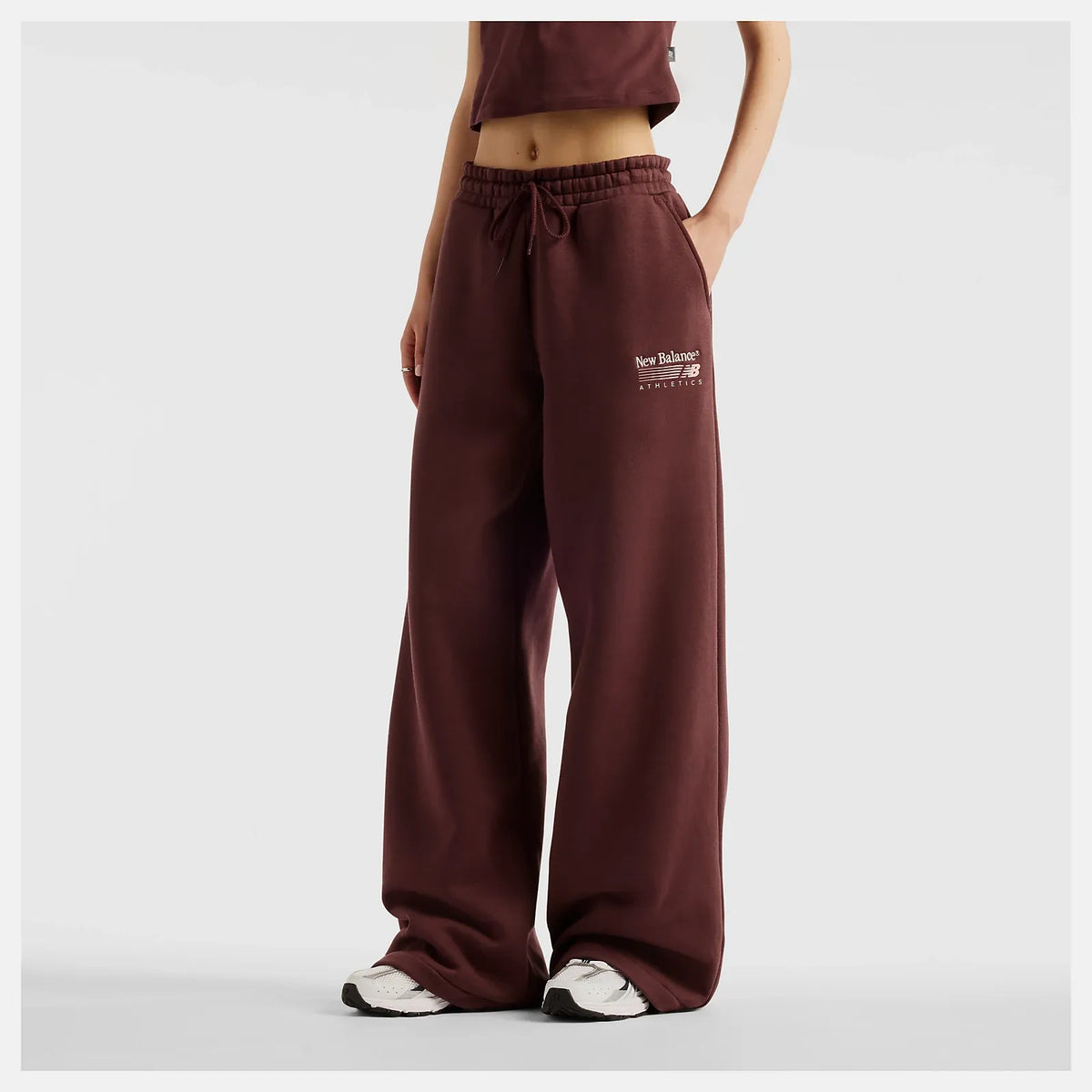 PANTALONI DONNA NEW BALANCE TRACKSIDE FLEECE JOGGERS – BORDEAUX