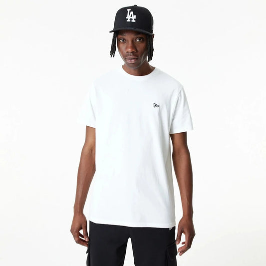T-SHIRT ESSENTIALS LOGO