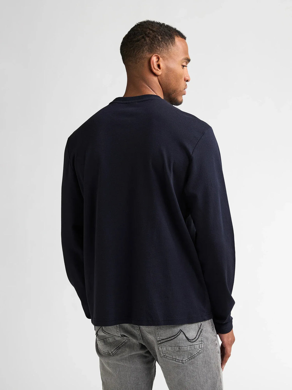 MAGLIA A MANICHE LUNGHE UOMO IN COTONE PETROL INDUSTRIES – REGULAR FIT ROYAL NAVY