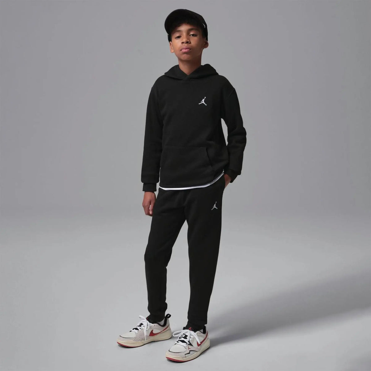 PANTALONI RAGAZZO JORDAN BROOKLYN FLEECE ESSENTIALS – NERO