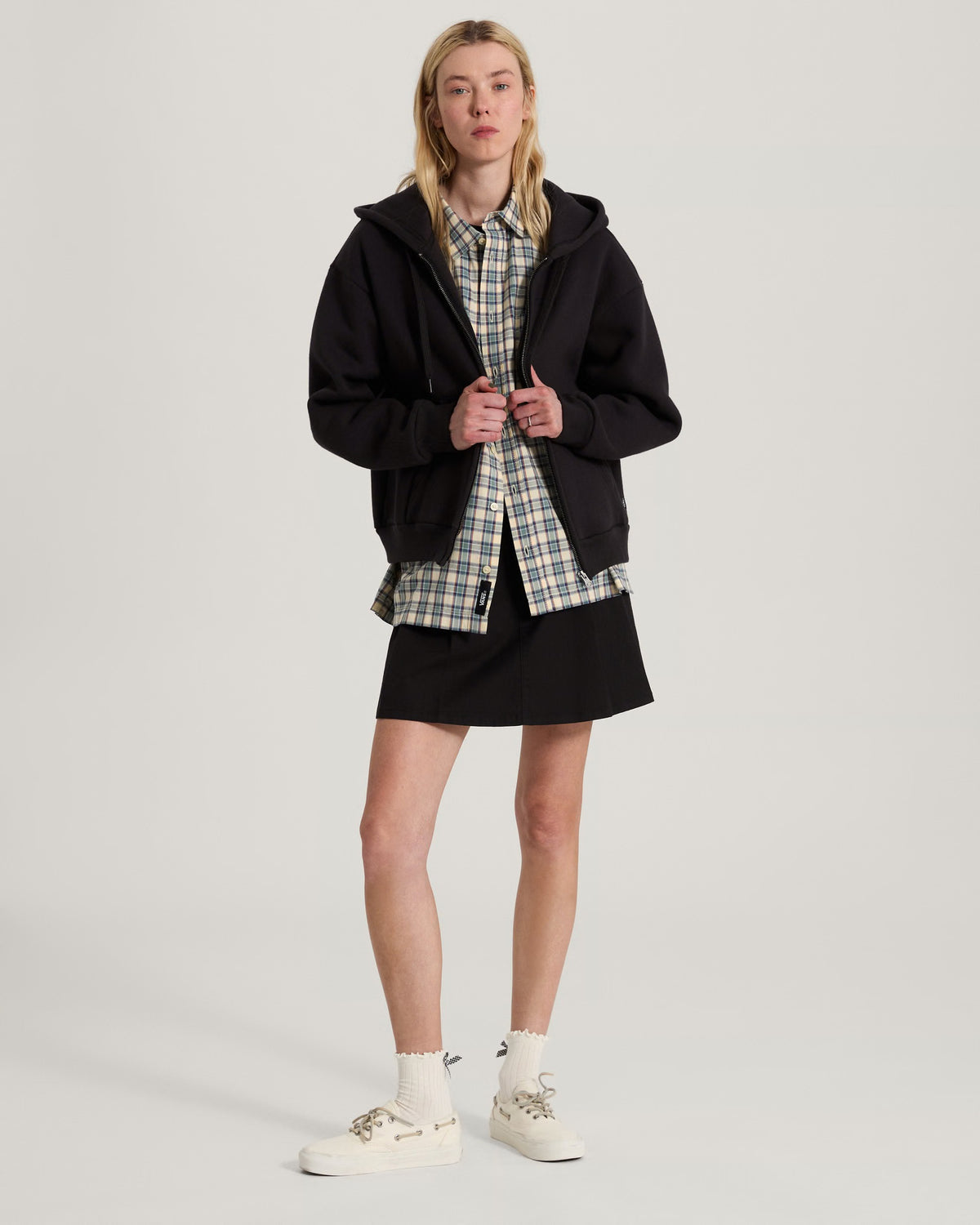 FELPA DONNA VANS SALTON CON CAPPUCCIO E ZIP – NERO