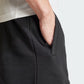 SHORT ESSENTIALS TREFOIL