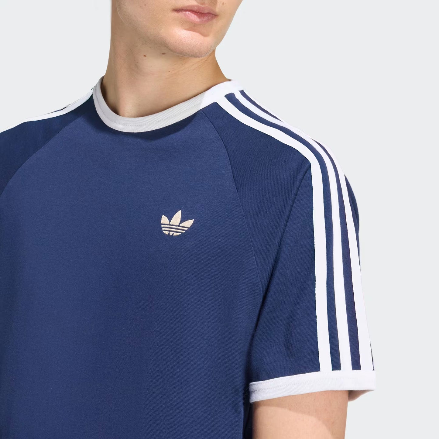 T-SHIRT CLASSICS 3 STRIPES