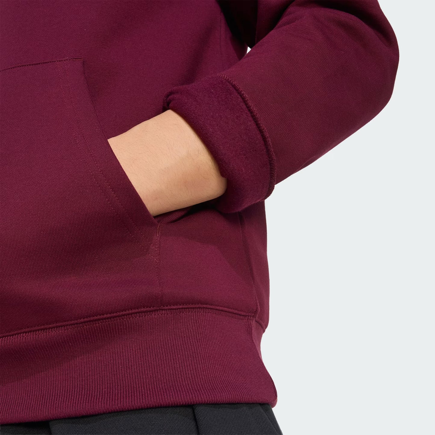 FELPA ESSENTIALS TREFOIL FLEECE