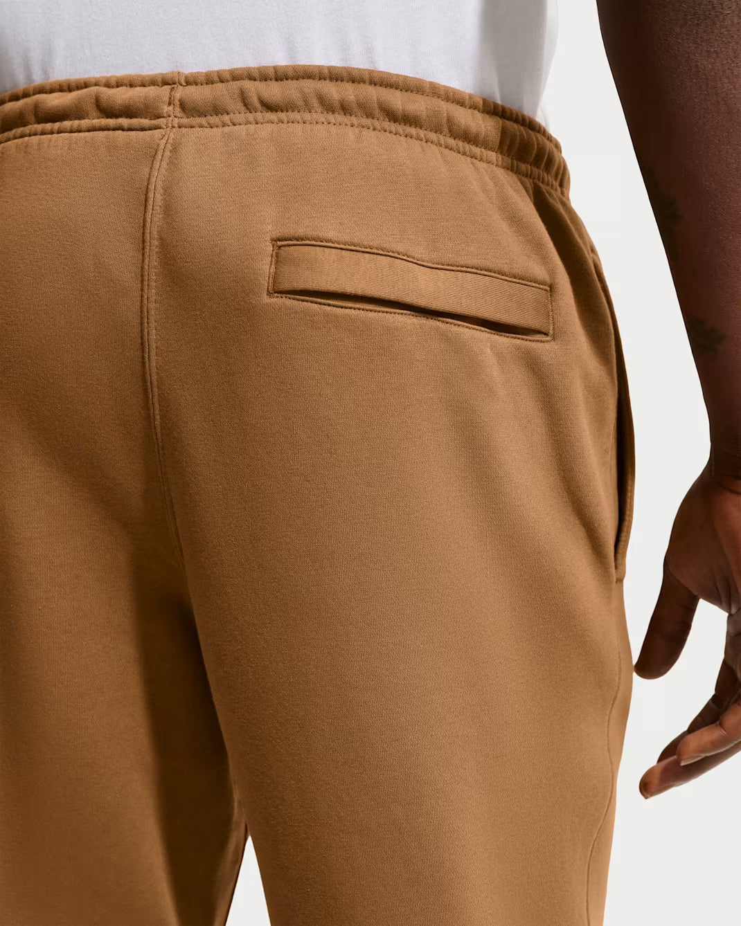 PANTALONI UOMO NIKE SPORTSWEAR CLUB FLEECE – MARRONE
