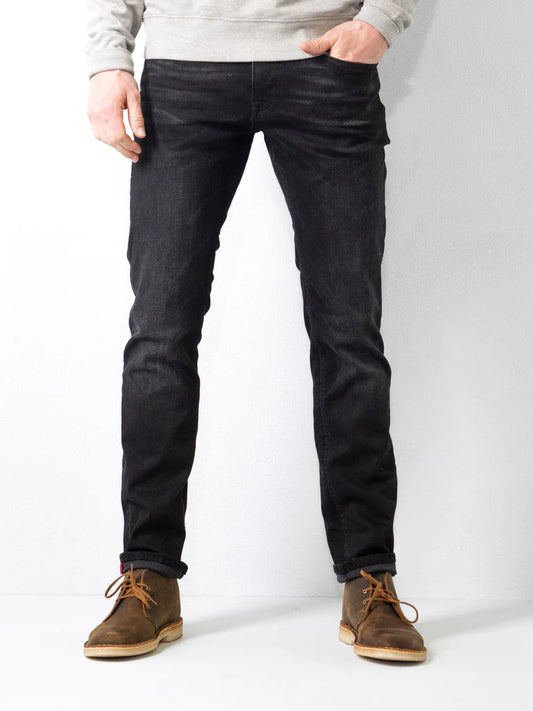JEANS RUSSEL REGULAR TAPERED FIT