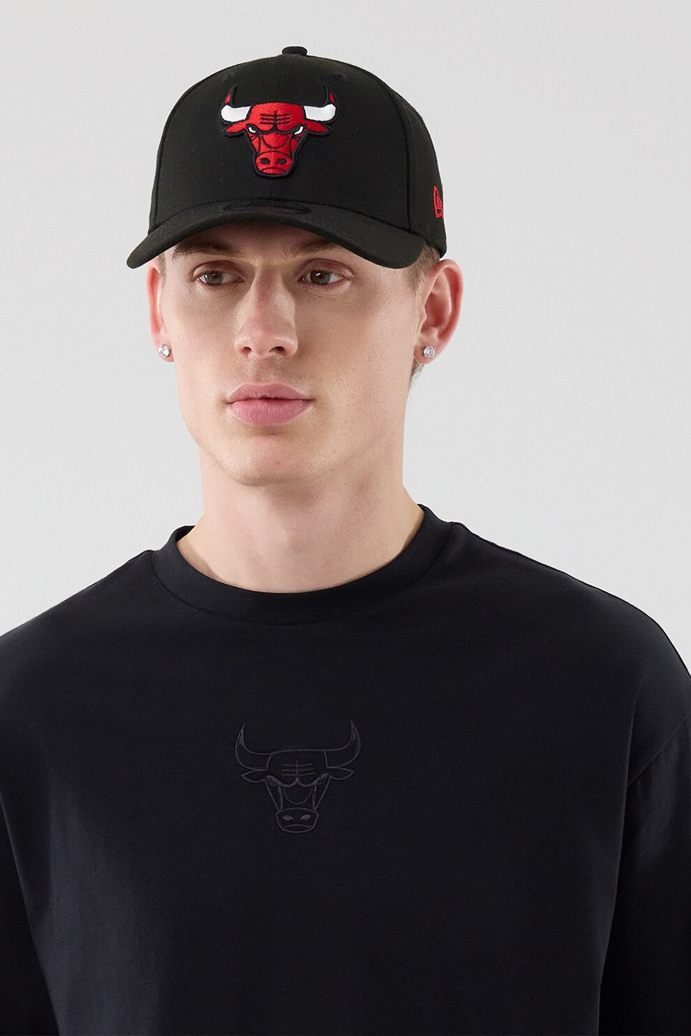 T-SHIRT OVERSIZE UOMO NEW ERA CHICAGO BULLS NBA LEAGUE EDITION TONAL – NERO