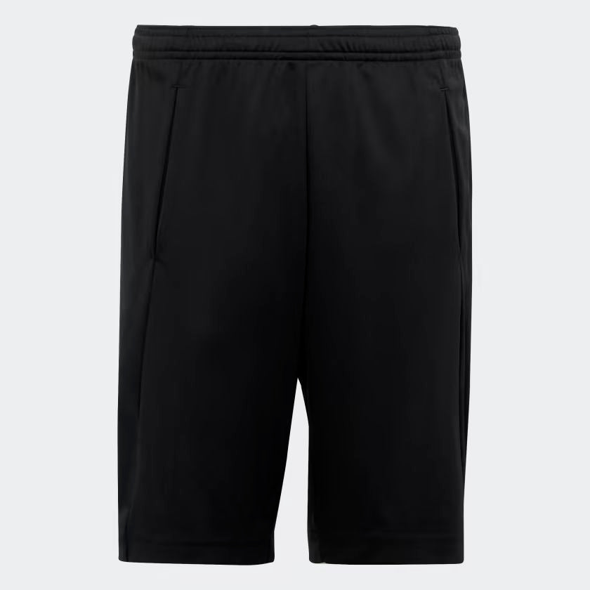 SHORT KIDS TRAIN ESSENTIALS AEROREADY LOGO