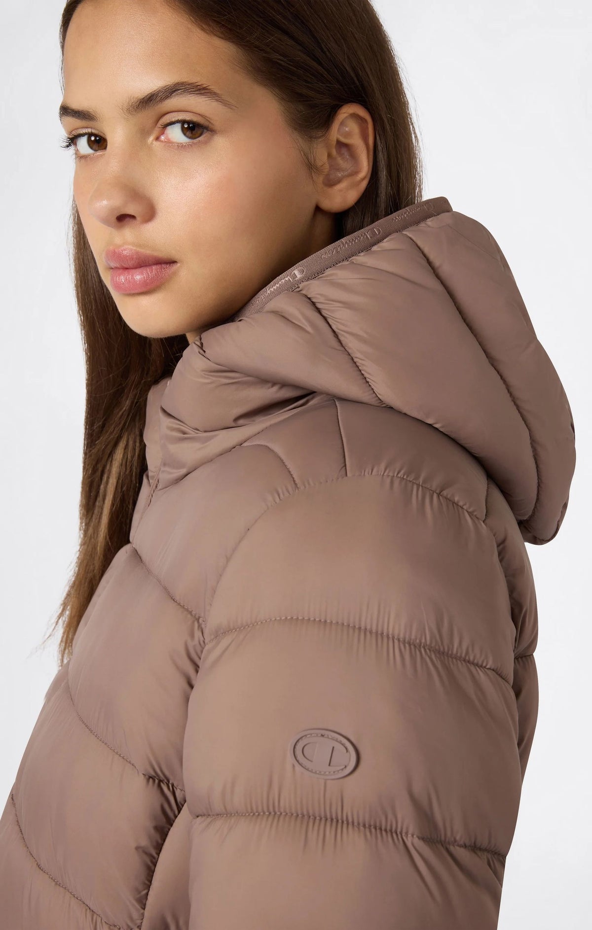 GIUBBOTTO DONNA CHAMPION IMBOTTITA CAPPUCCIO – NOCCIOLA