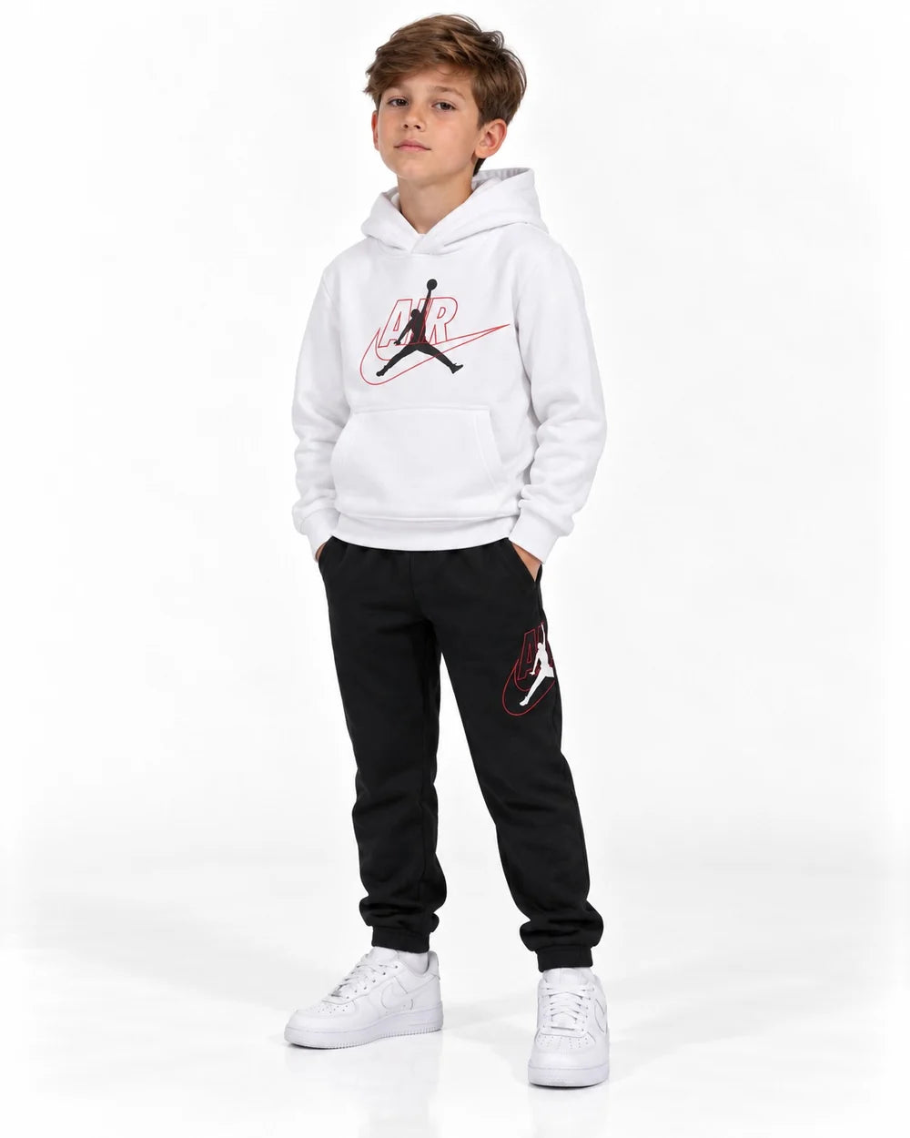 TUTA BAMBINO JORDAN SWOOSH FLEECE SET – BIANCO/NERO