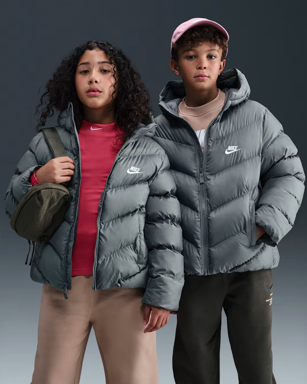 GIUBBOTTO RAGAZZO NIKE THERMA-FIT ALL DAY PLAY PUFFER – GRIGIO