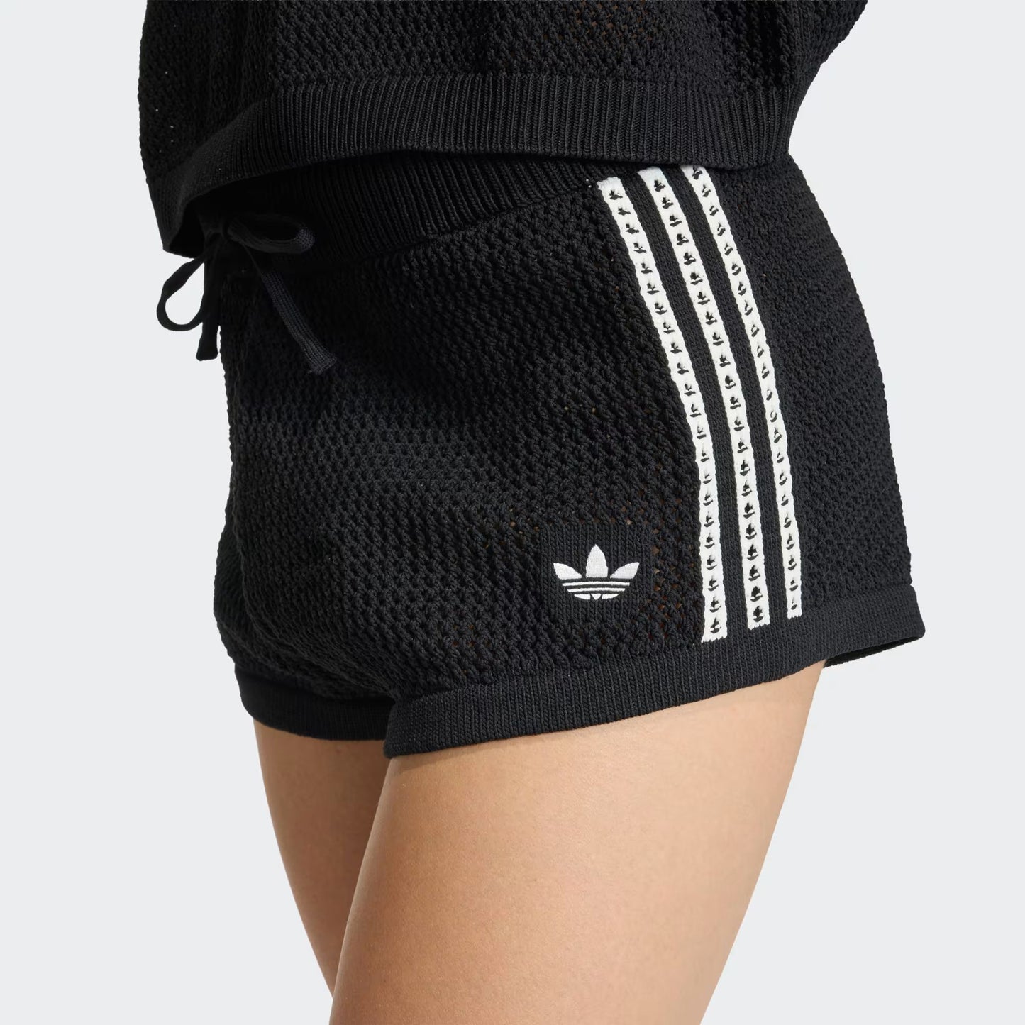 SHORT KNITTED CROCHET