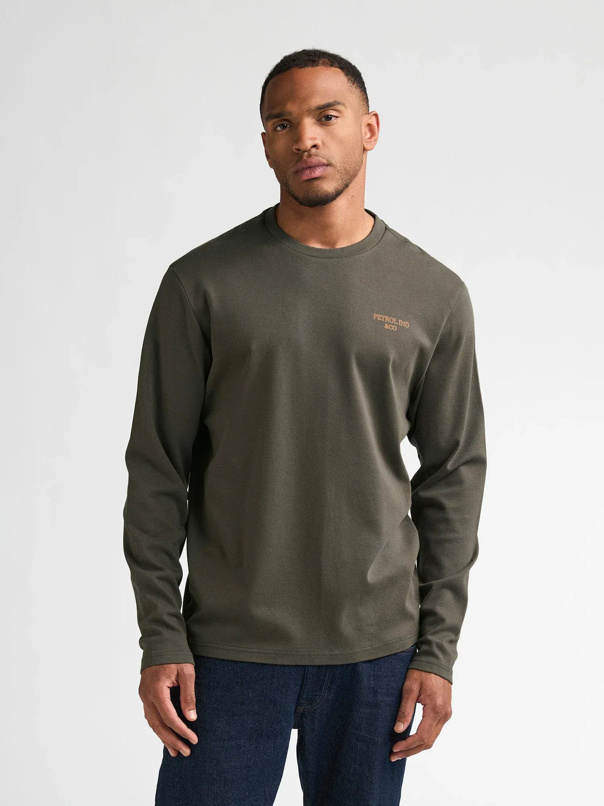 MAGLIA A MANICHE LUNGHE UOMO IN COTONE PETROL INDUSTRIES – REGULAR FIT VERDE