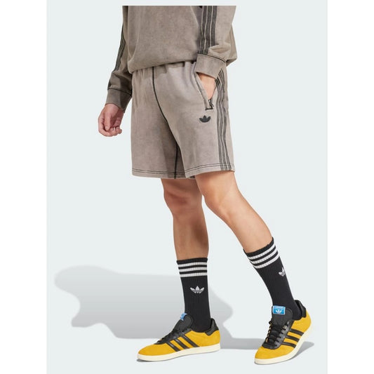 SHORT ESSENTIAL RETRO WASHED