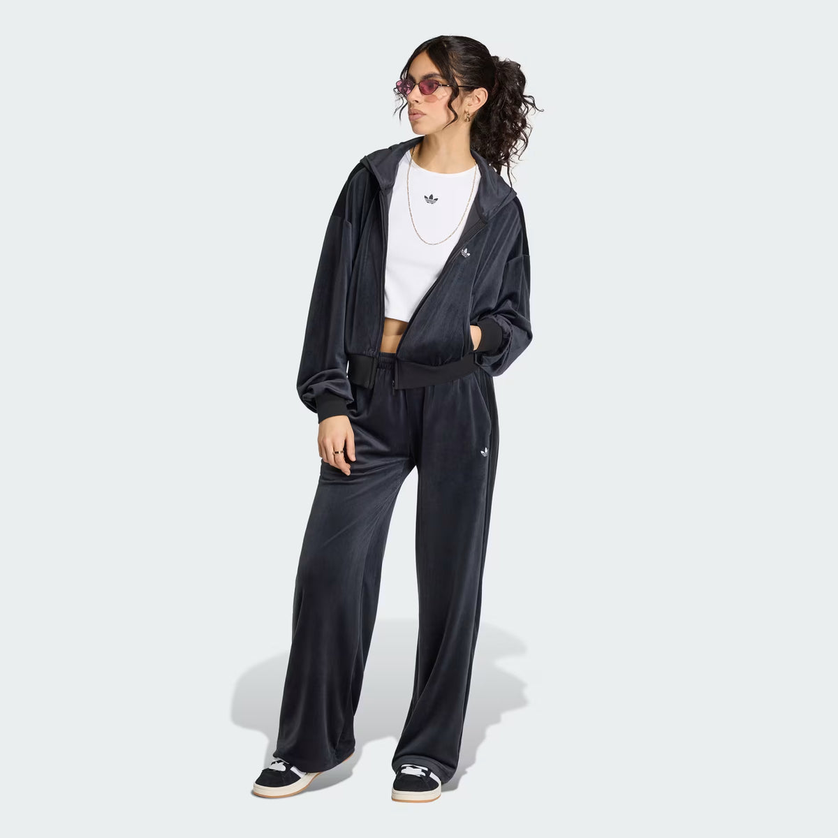 GIACCA CON ZIP DONNA ADIDAS ESSENTIALS VELOUR – NERO - foto 3